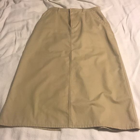 ➡️ Bundle & Save! NWOT Liz Claiborne khaki skirt - Picture 1 of 3